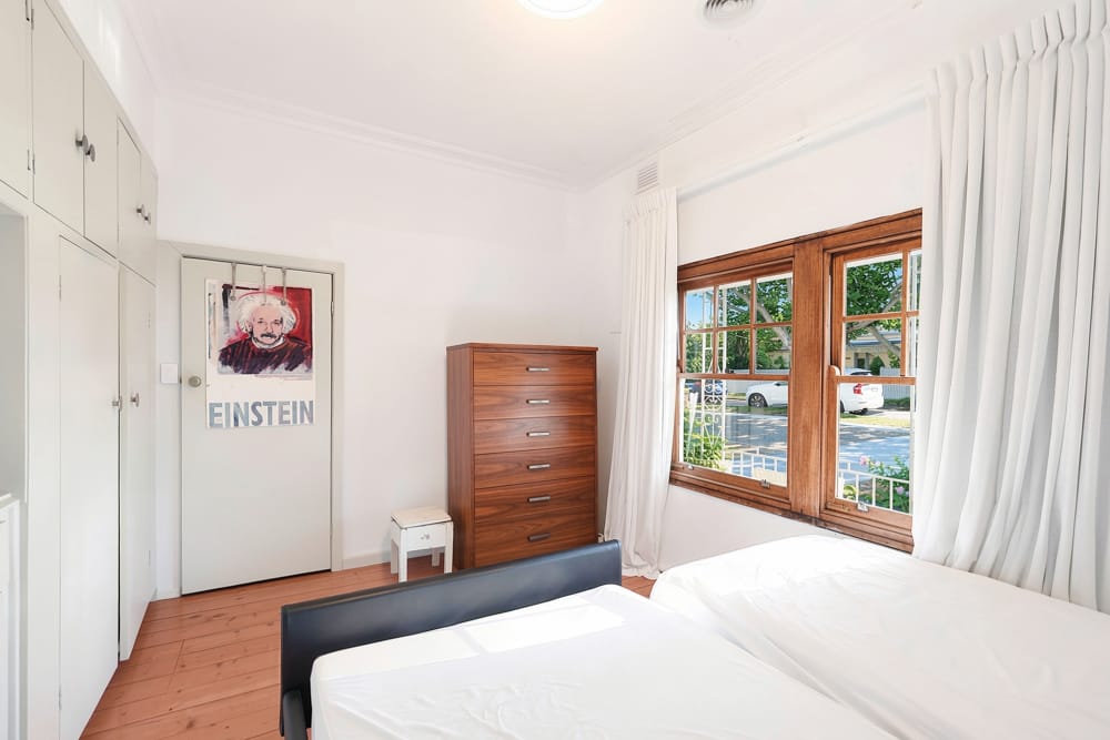 Richmond bedroom — Melbourne property photography