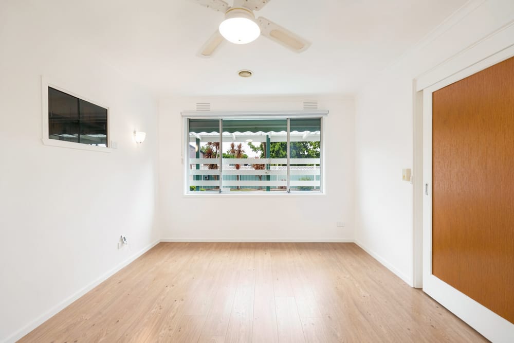 St Kilda vacant living room — Melbourne real estate photography